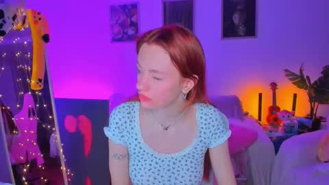 alyssa_smitt online show from 14, 9, 2025
