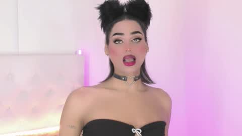 amal_baddel_ online show from 23, 12, 2025