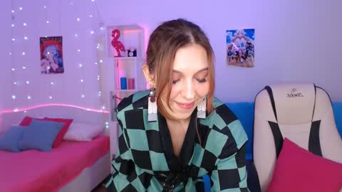 Snapshot of amala_lee chatting on 6, 12, 2024 Alice online show from 6, 12, 2024