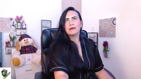 Snapshot of amalia_brunette chatting on 5, 12, 2024 AMALIA online show from 5, 12, 2024