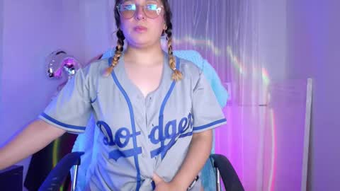 Amalia Im Back See you soon this January 7 at 10 pm Colombia time online show from 20, 12, 2025