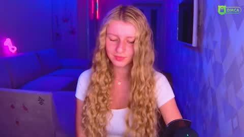 Snapshot of amaliaqueen999 chatting on 4, 10, 2025 Amalia online show from 4, 10, 2025