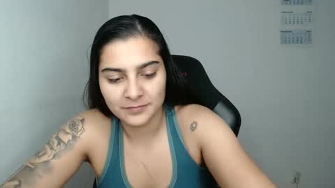 Snapshot of amanda5star chatting on 27, 11, 2025 The queen of the biceps online show from 27, 11, 2025