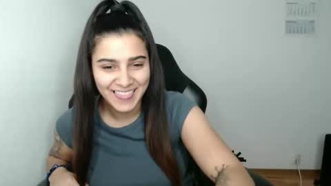 The queen of the biceps  online show from 16, 1, 2026