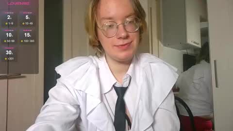 Snapshot of amanda_butlerr chatting on 5, 2, 2026 Hi im Amanda online show from 5, 2, 2026