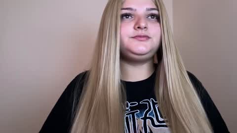 Amandha online show from 2, 2, 2025