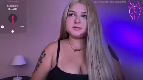 Amandha online show from 8, 3, 2025