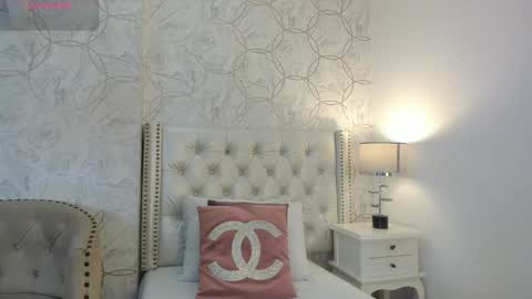 amara_rousse online show from 15, 12, 2025