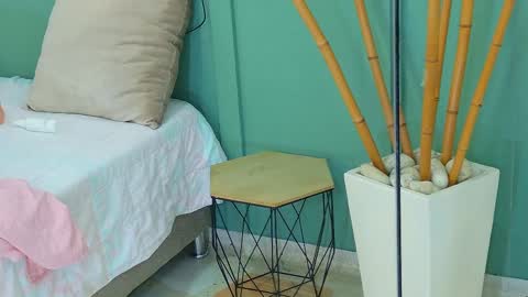 Snapshot of amara_w chatting on 14, 2, 2025 Amara online show from 14, 2, 2025