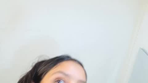 Snapshot of amara_w chatting on 23, 2, 2025 Amara online show from 23, 2, 2025