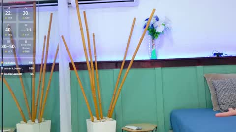 Snapshot of amara_w chatting on 4, 3, 2025 Amara online show from 4, 3, 2025