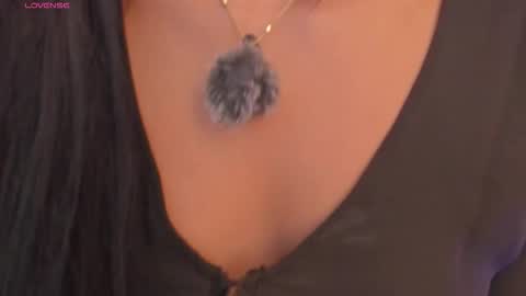 Snapshot of amaraht_ chatting on 15, 11, 2025 Amara online show from 15, 11, 2025