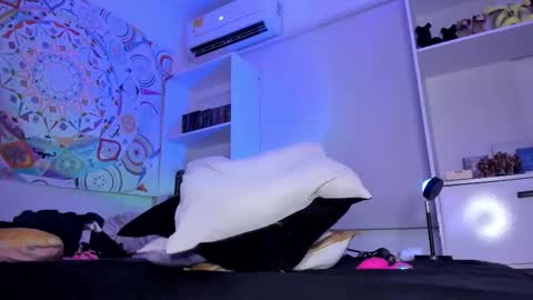 Snapshot of amarantha666 chatting on 27, 10, 2025 Susan online show from 27, 10, 2025