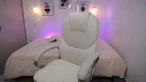 Snapshot of amarantha_ross chatting on 13, 11, 2025 Amarantha online show from 13, 11, 2025