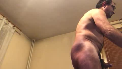 Snapshot of amaranther chatting on 4, 12, 2025 Amaranther online show from 4, 12, 2025