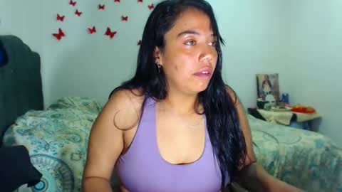 Snapshot of amararoberts08 chatting on 29, 10, 2025 Amara Julia online show from 29, 10, 2025