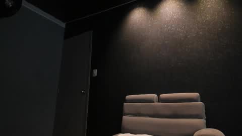 Emily online show from 19, 11, 2025