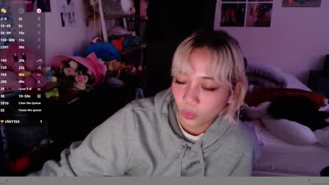 leash online show from 3, 2, 2025