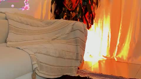 Snapshot of amatistahot1 chatting on 30, 10, 2025 Amatista online show from 30, 10, 2025