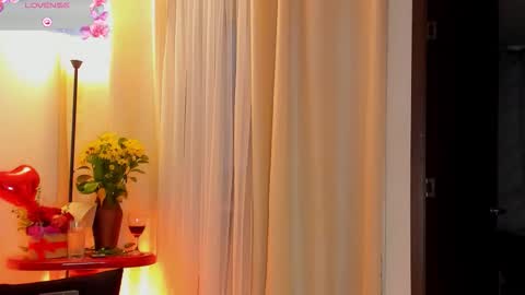 Snapshot of amatistahot1 chatting on 14, 11, 2025 Amatista online show from 14, 11, 2025