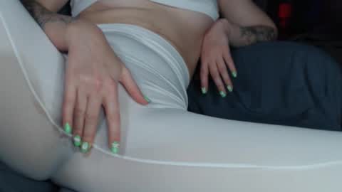 Snapshot of amayamalina chatting on 14, 12, 2024 Malina online show from 14, 12, 2024