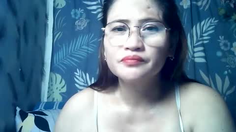 Snapshot of amazing_angel22 chatting on 6, 10, 2025 amazing angel online show from 6, 10, 2025
