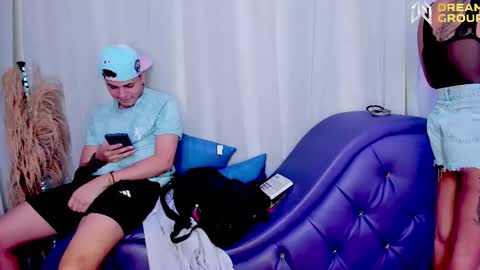 3some HORNY KIMGOOD GIRL LOOKING TO EXPERIENCE ALL KINDS OF SHOW online show from 13, 10, 2025