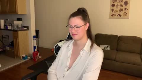 Snapshot of amazon_astrid chatting on 25, 3, 2026 amazon_astrid online show from 25, 3, 2026