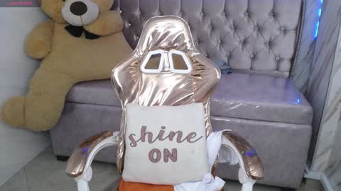 Snapshot of ambar72_b chatting on 9, 1, 2025 LIVE 0730AM-0200PM online show from 9, 1, 2025
