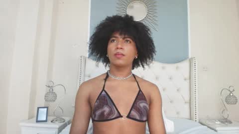 Ambar Colling online show from 10, 3, 2025