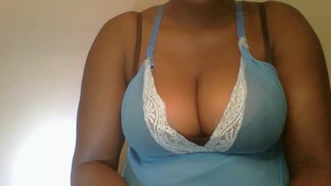 Mia online show from 7, 1, 2025