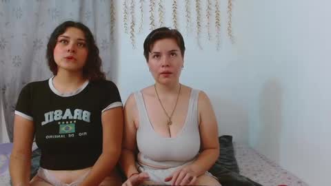 Snapshot of ambarandvalery chatting on 17, 9, 2025 AmbarAndValery online show from 17, 9, 2025