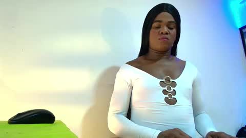 ambargil__ online show from 8, 1, 2025