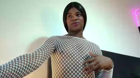 ambargil__ online show from 3, 2, 2025
