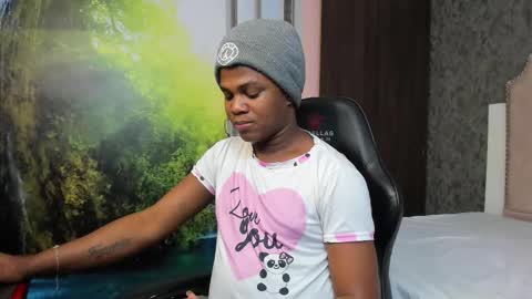 ambargil__ online show from 8, 10, 2025