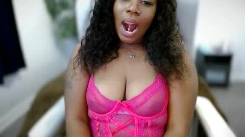 Snapshot of ambarose88 chatting on 30, 10, 2025 Amoya online show from 30, 10, 2025