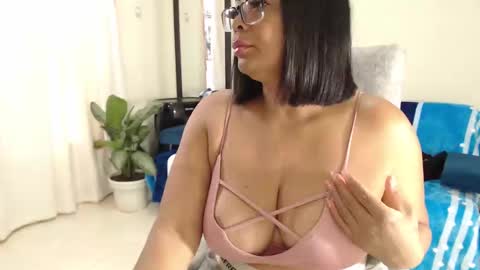 Snapshot of ambarsofhia chatting on 27, 12, 2024 Amber Sofhia online show from 27, 12, 2024