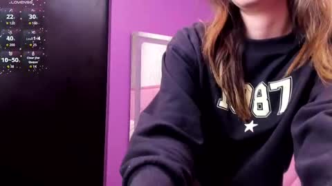 .  Amber Wood  . online show from 19, 10, 2025