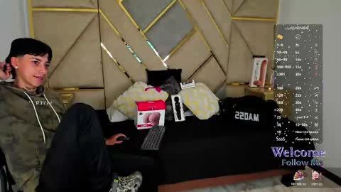 Snapshot of amber_adams_ chatting on 14, 11, 2025 Amber online show from 14, 11, 2025