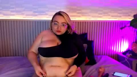 A M B E R   B U N N Y X online show from 8, 1, 2026