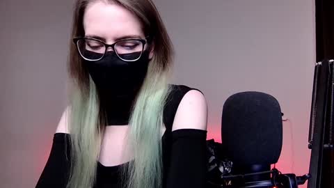 Amber non-nude model online show from 3, 12, 2024