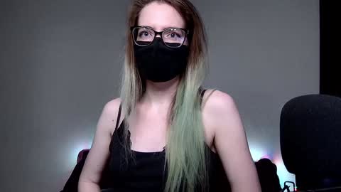 Amber non-nude model online show from 9, 12, 2024