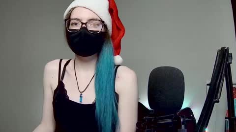 Amber non-nude model online show from 27, 12, 2024