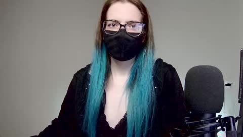 Amber non-nude model online show from 30, 12, 2024