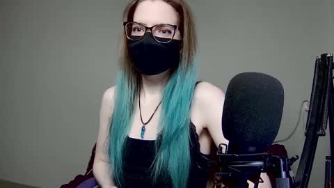 Amber non-nude model online show from 27, 1, 2025