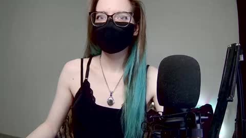 Amber non-nude model online show from 2, 2, 2025