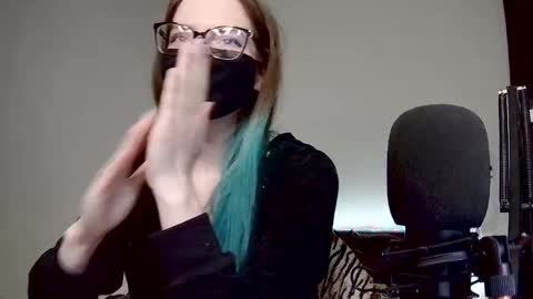 Amber non-nude model online show from 5, 2, 2025