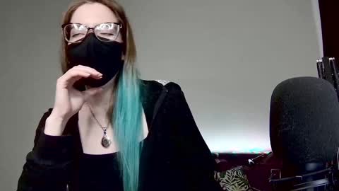 Amber non-nude model online show from 9, 2, 2025