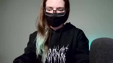 Amber non-nude model online show from 30, 9, 2025