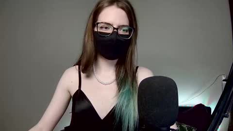 Amber non-nude model online show from 6, 10, 2025